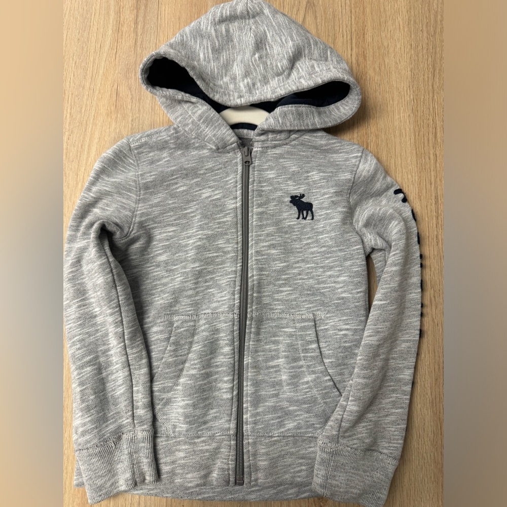 Abercrombie boys zip up hoodie  5/6